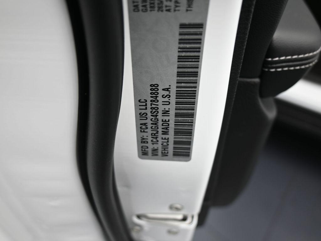 new 2025 Jeep Grand Cherokee car