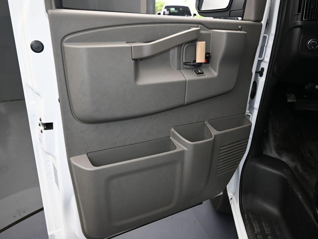 new 2025 Chevrolet Express 2500 car, priced at $41,158