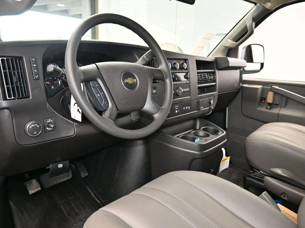 new 2025 Chevrolet Express 2500 car, priced at $41,158