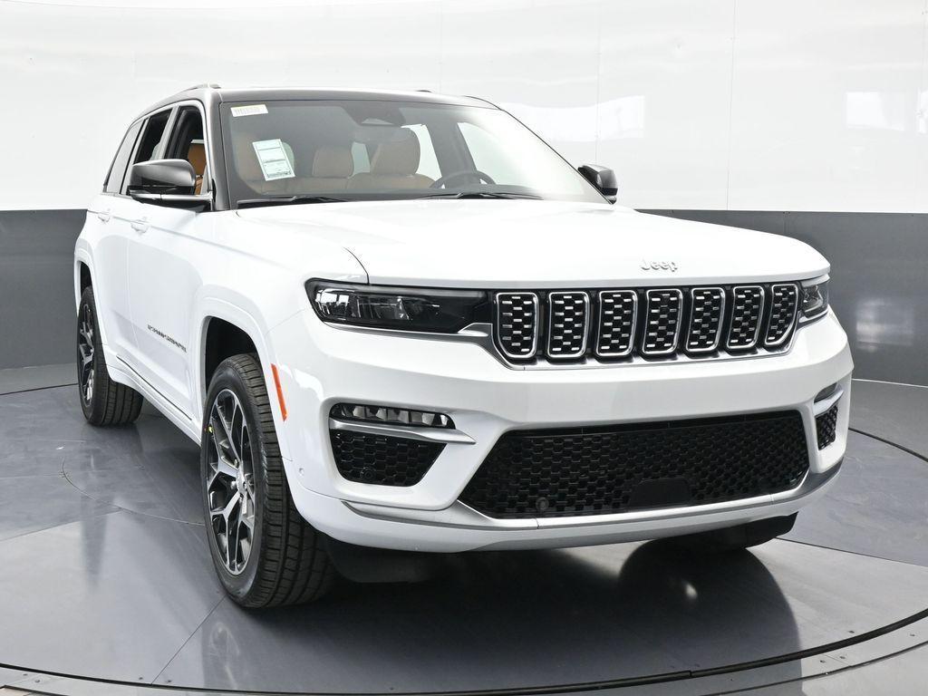 new 2025 Jeep Grand Cherokee car, priced at $60,874