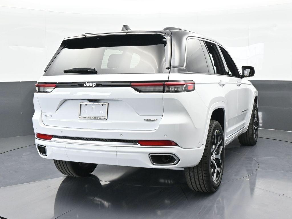 new 2025 Jeep Grand Cherokee car, priced at $60,874