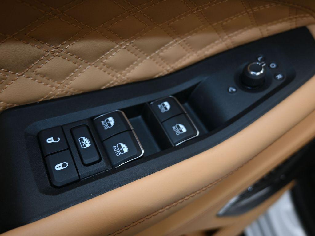 new 2025 Jeep Grand Cherokee car, priced at $60,874