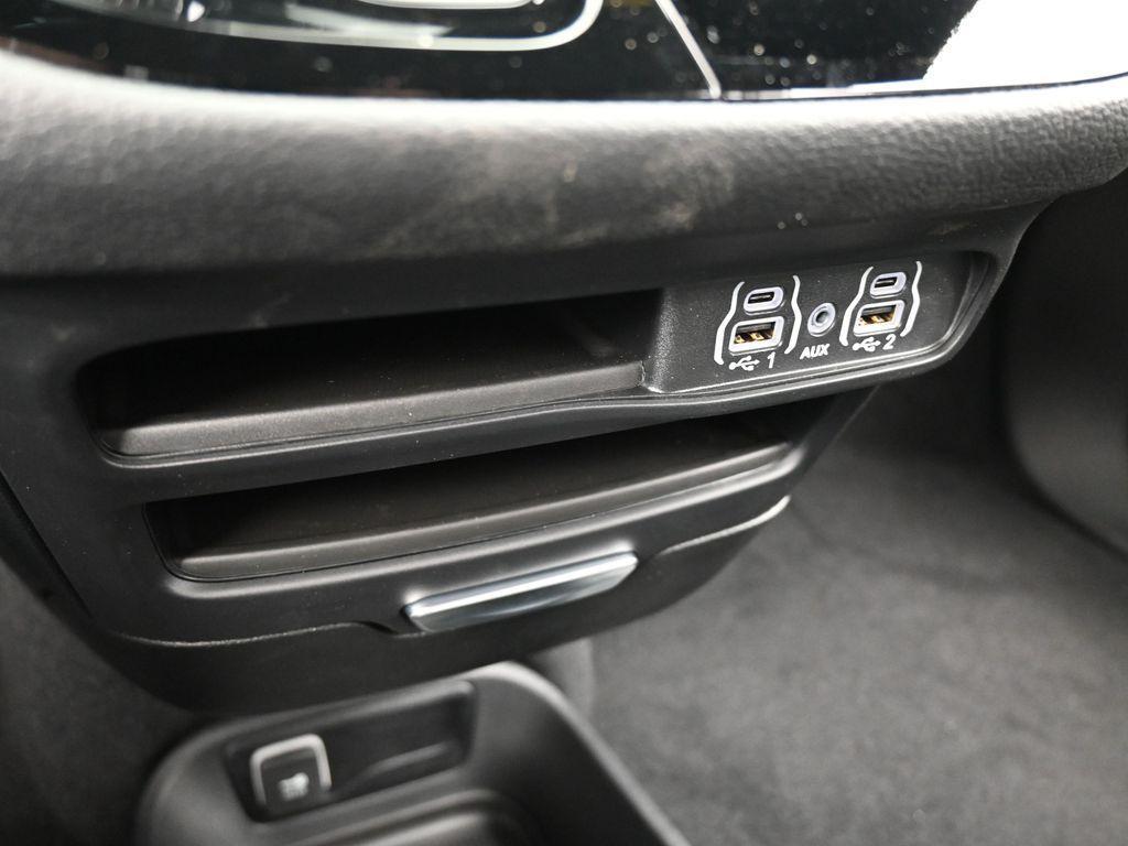 new 2025 Chrysler Pacifica car