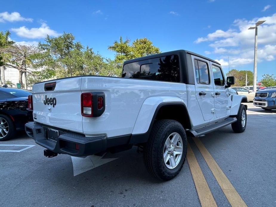 used 2023 Jeep Gladiator car, priced at $38,498