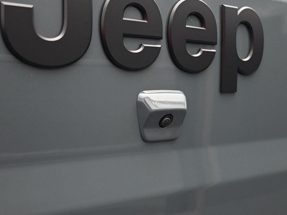 new 2024 Jeep Gladiator car, priced at $52,730