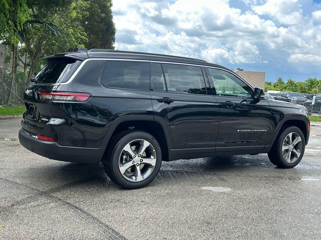 new 2025 Jeep Grand Cherokee L car