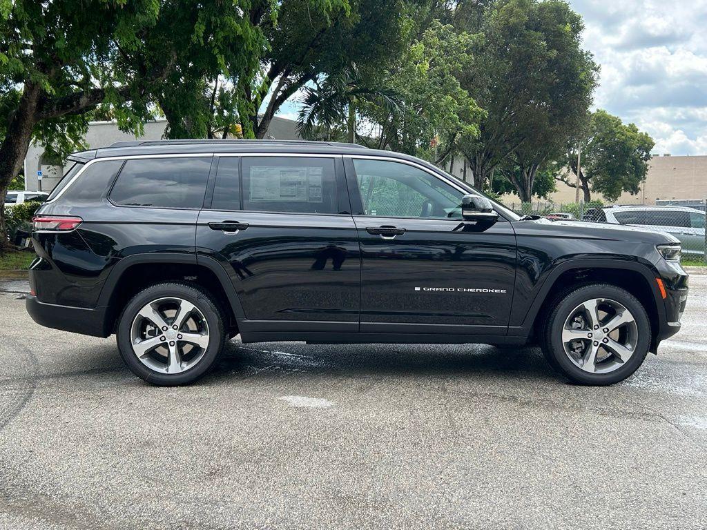 new 2025 Jeep Grand Cherokee L car