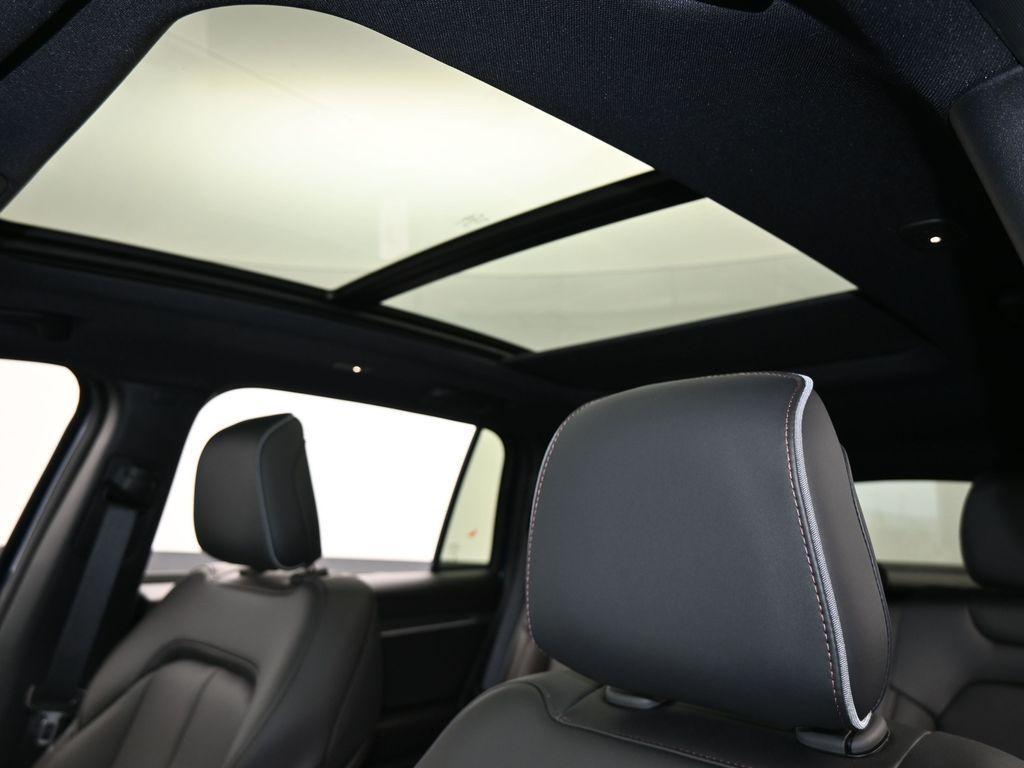 new 2025 Jeep Wagoneer S car, priced at $54,310