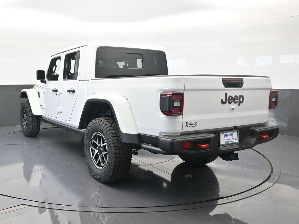 new 2025 Jeep Gladiator car