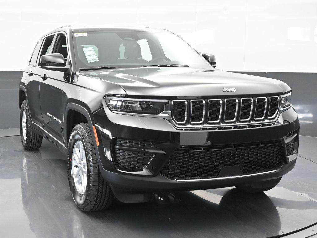 new 2025 Jeep Grand Cherokee car, priced at $37,769