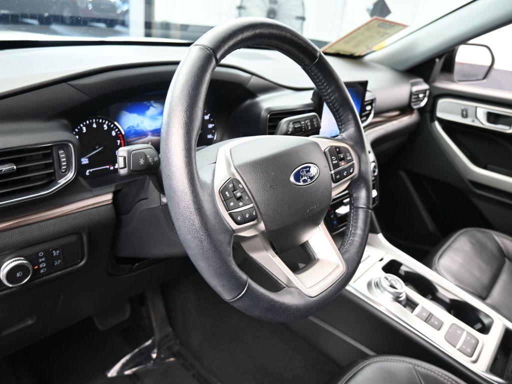 used 2022 Ford Explorer car, priced at $27,658
