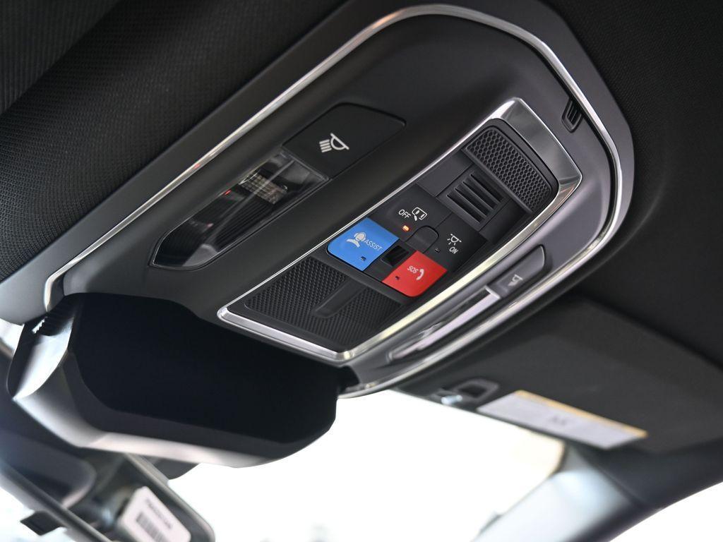 new 2025 Jeep Grand Cherokee car