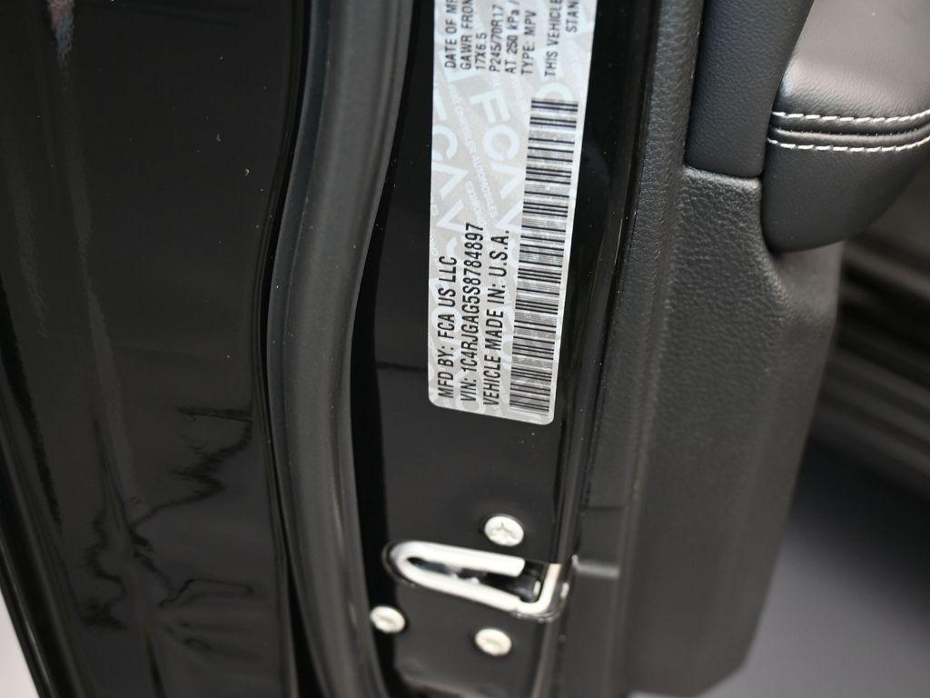 new 2025 Jeep Grand Cherokee car