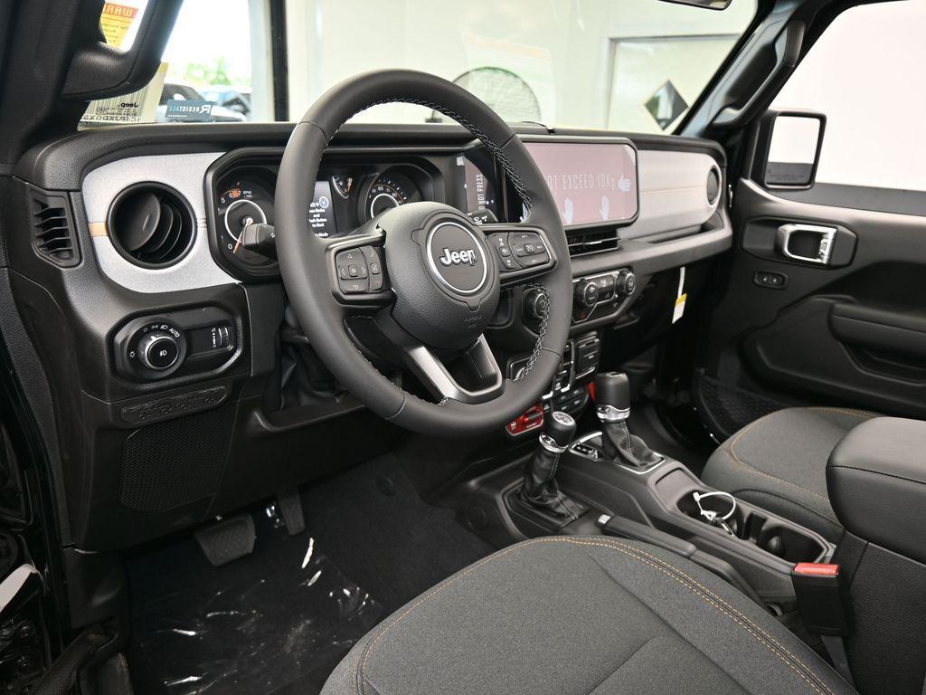 new 2025 Jeep Wrangler car