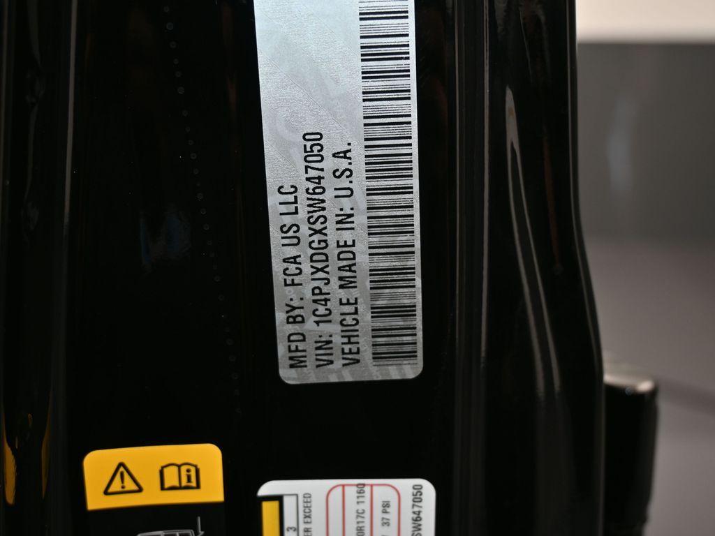 new 2025 Jeep Wrangler car