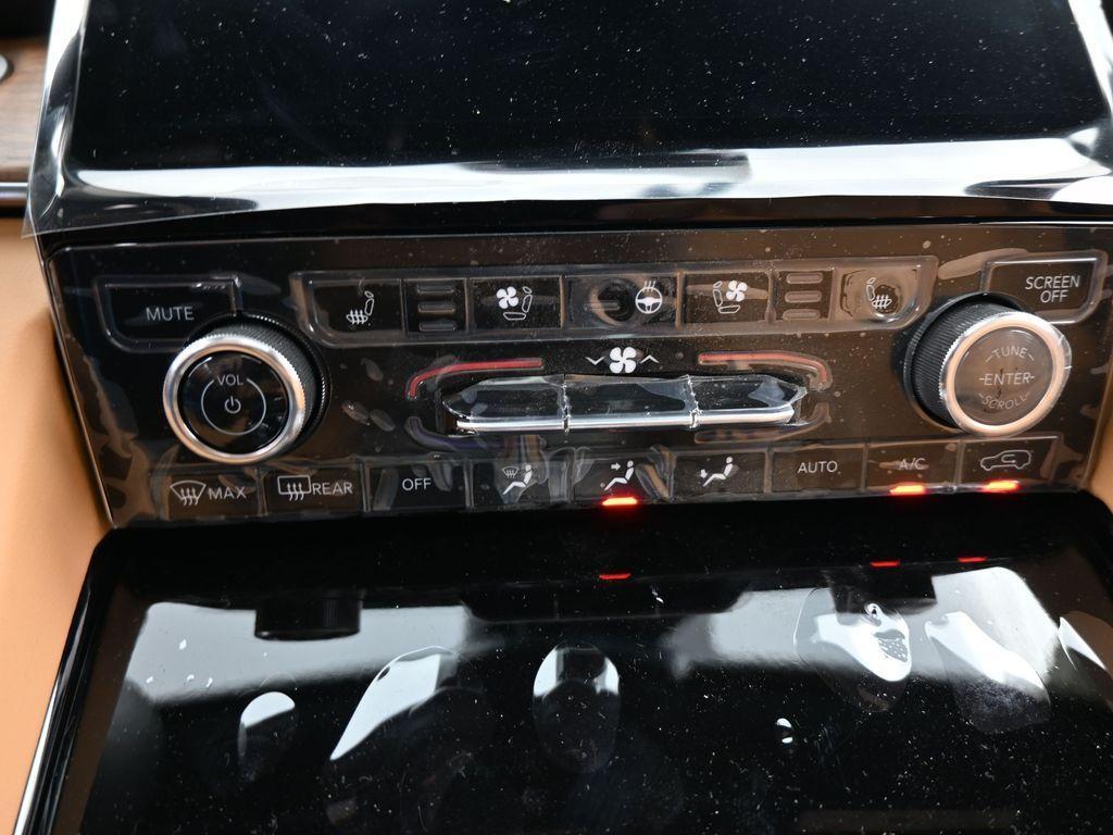 new 2025 Jeep Grand Cherokee L car