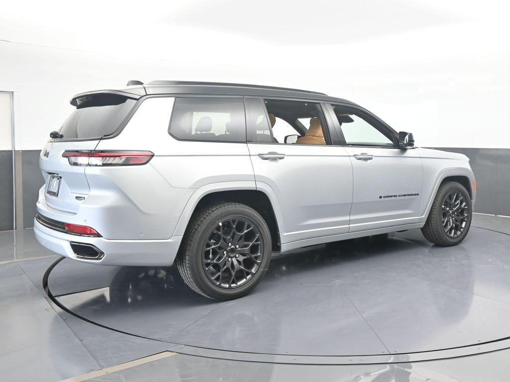 new 2025 Jeep Grand Cherokee L car