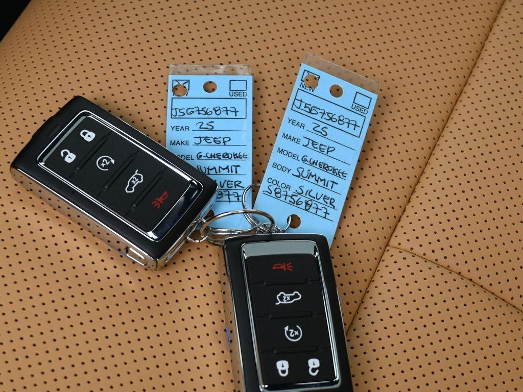 new 2025 Jeep Grand Cherokee L car