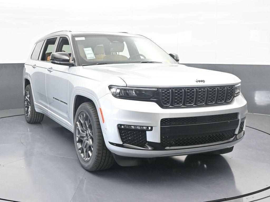 new 2025 Jeep Grand Cherokee L car