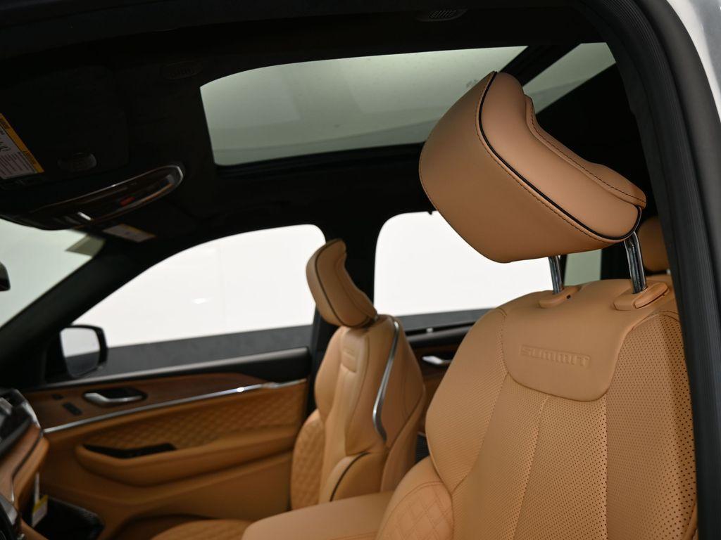 new 2025 Jeep Grand Cherokee L car