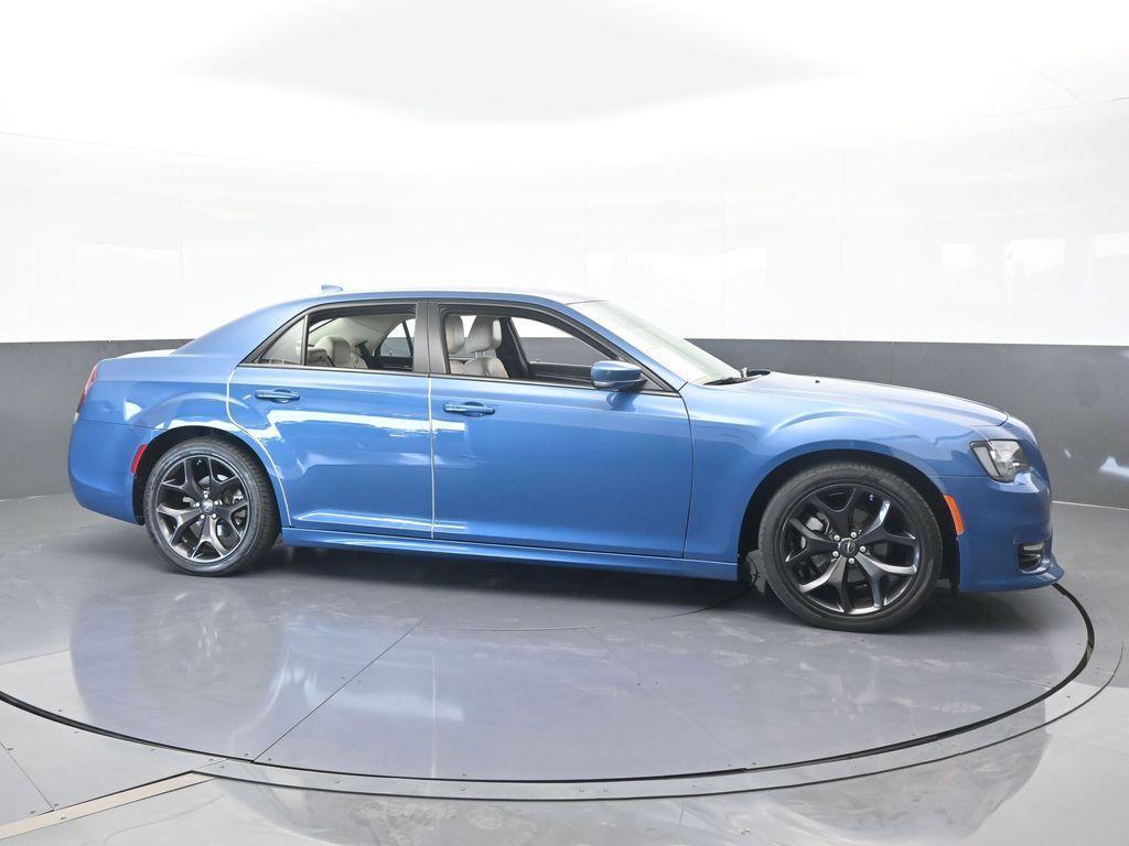 used 2022 Chrysler 300 car, priced at $24,996