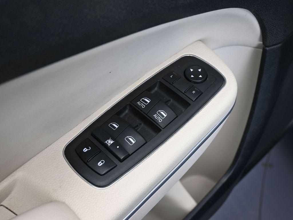 used 2022 Chrysler 300 car, priced at $24,996