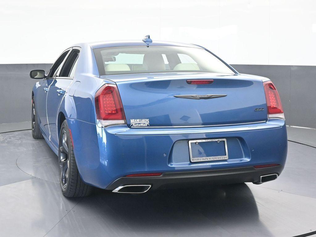used 2022 Chrysler 300 car, priced at $24,996