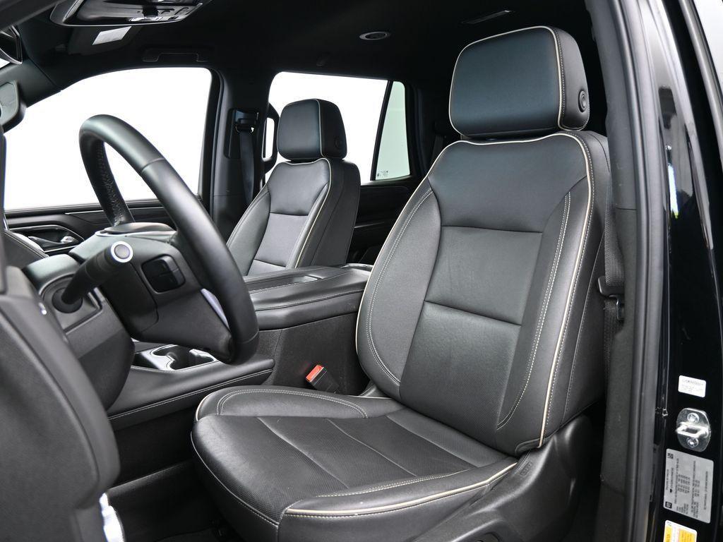 used 2023 GMC Yukon car, priced at $48,621