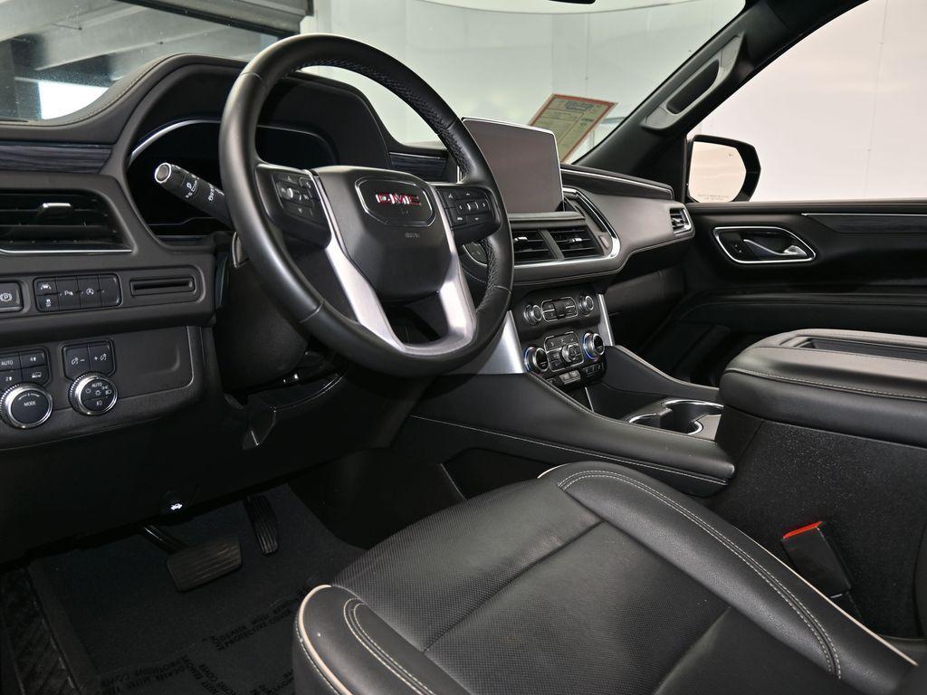 used 2023 GMC Yukon car, priced at $48,621