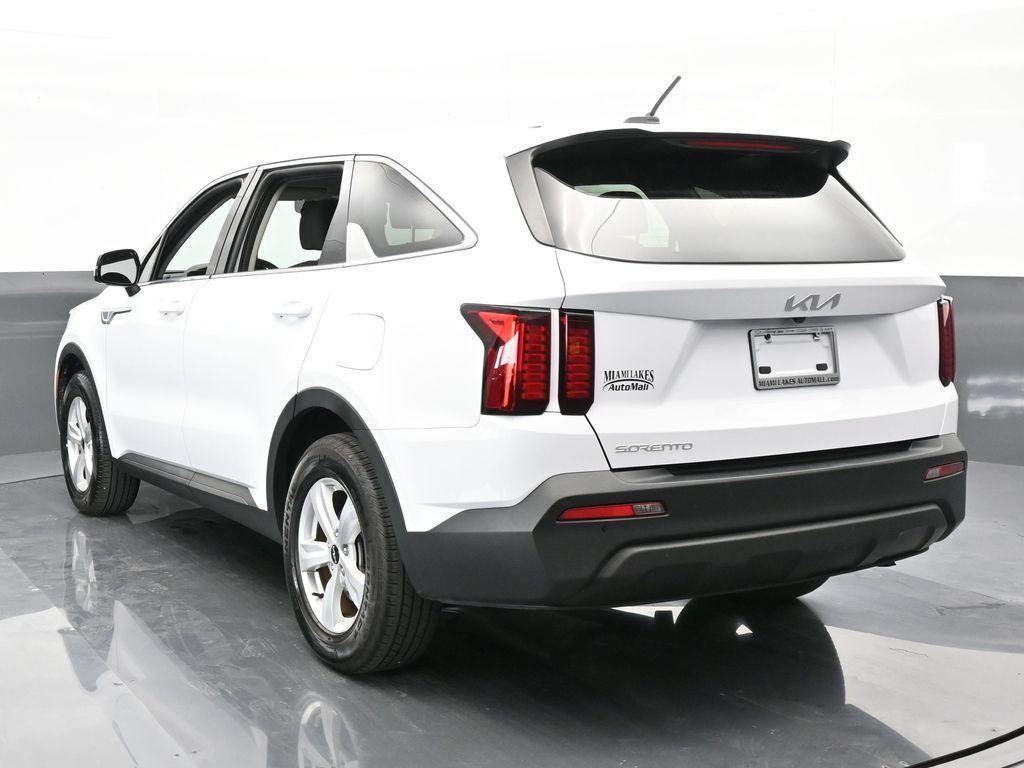 used 2023 Kia Sorento car, priced at $20,579