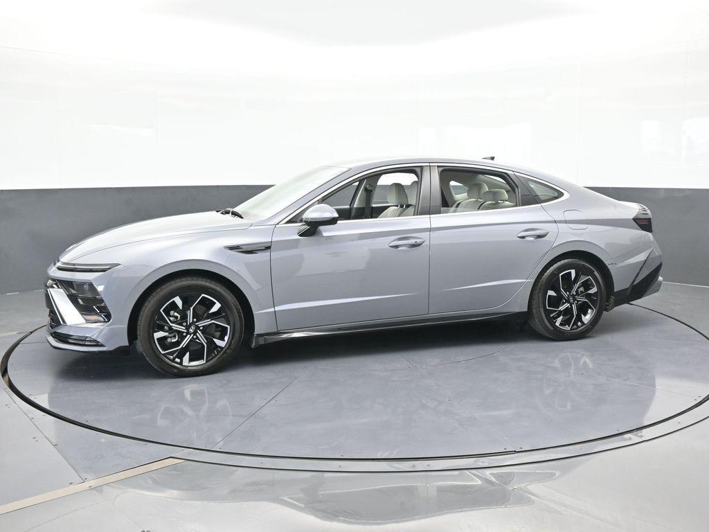 used 2024 Hyundai Sonata car, priced at $22,995