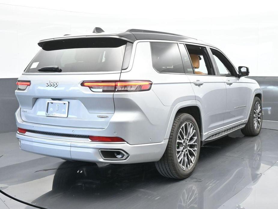 new 2024 Jeep Grand Cherokee L car, priced at $57,379