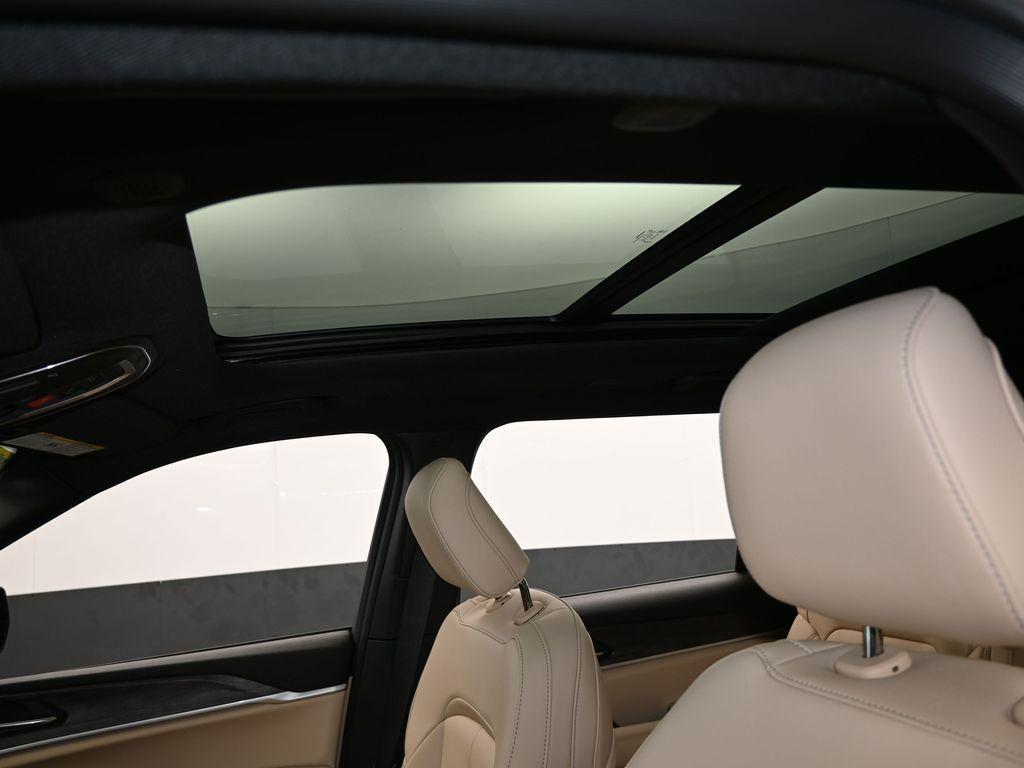 new 2025 Jeep Grand Cherokee L car