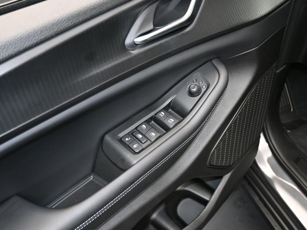 new 2024 Jeep Grand Cherokee car, priced at $39,425