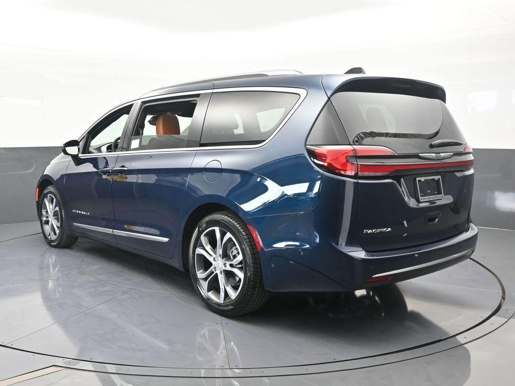 new 2025 Chrysler Pacifica car