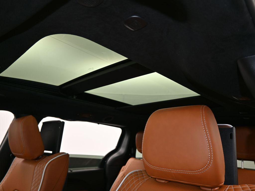 new 2025 Chrysler Pacifica car
