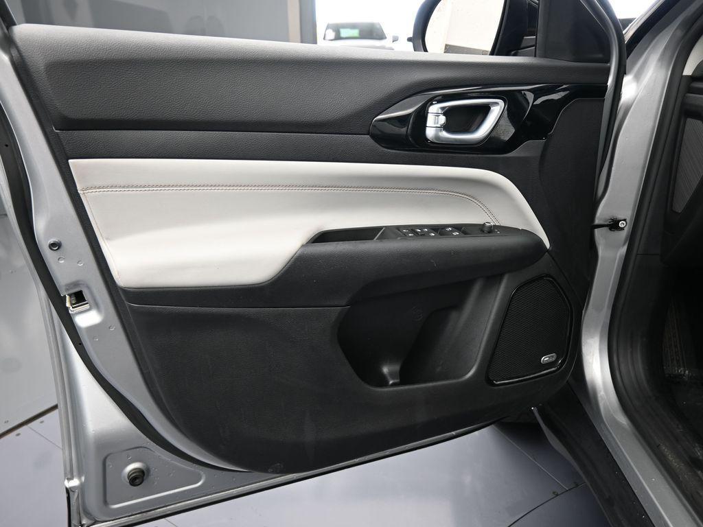 used 2022 Jeep Compass car, priced at $24,991