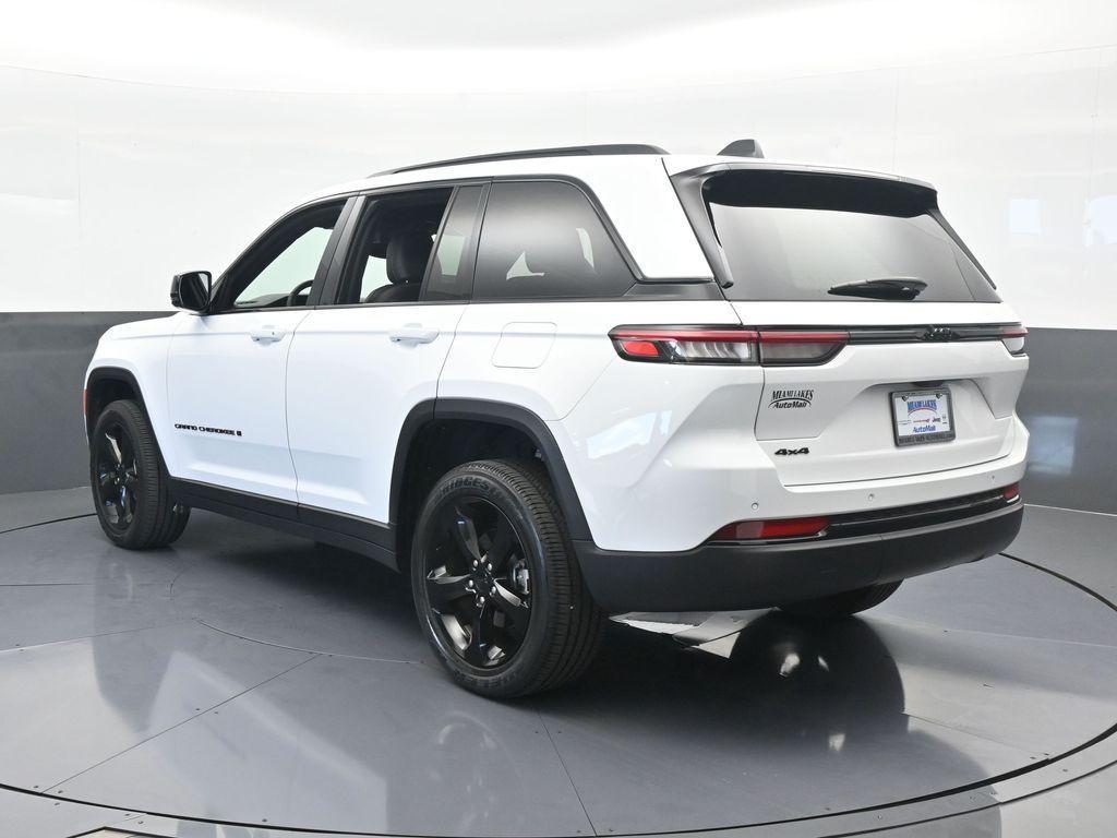 used 2024 Jeep Grand Cherokee car, priced at $44,995