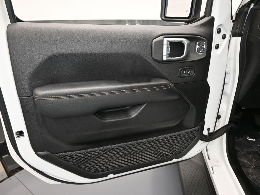used 2022 Jeep Gladiator car, priced at $33,950