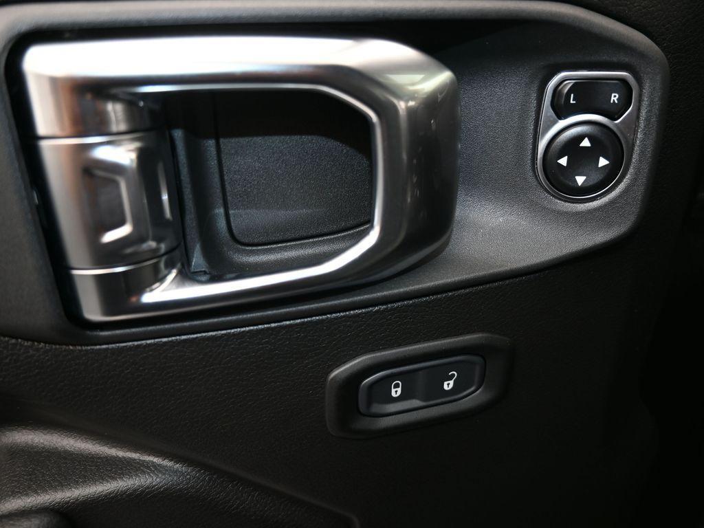 new 2025 Jeep Gladiator car