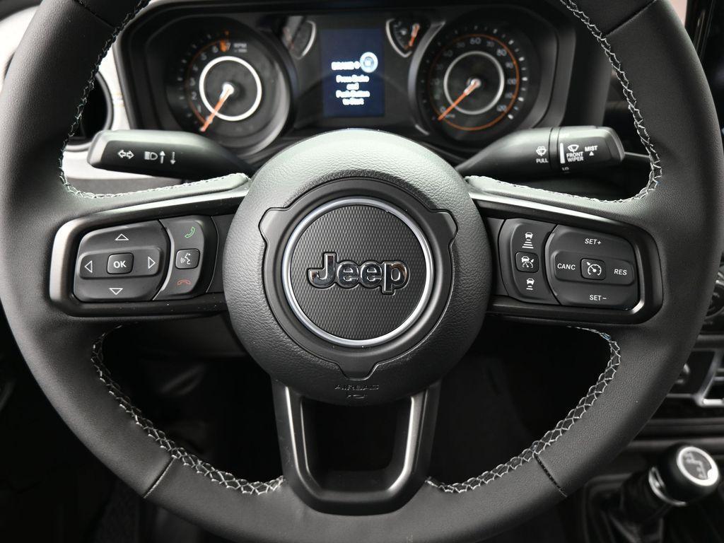 new 2025 Jeep Gladiator car