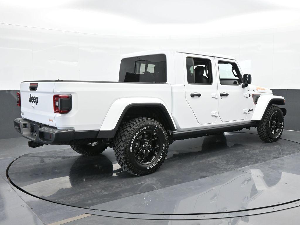 new 2024 Jeep Gladiator car, priced at $45,319