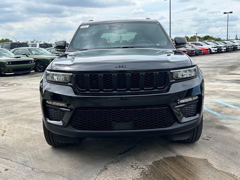 new 2025 Jeep Grand Cherokee car
