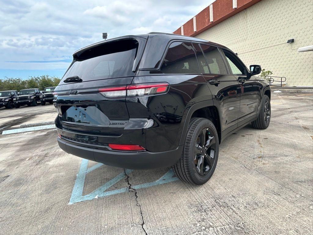 new 2025 Jeep Grand Cherokee car