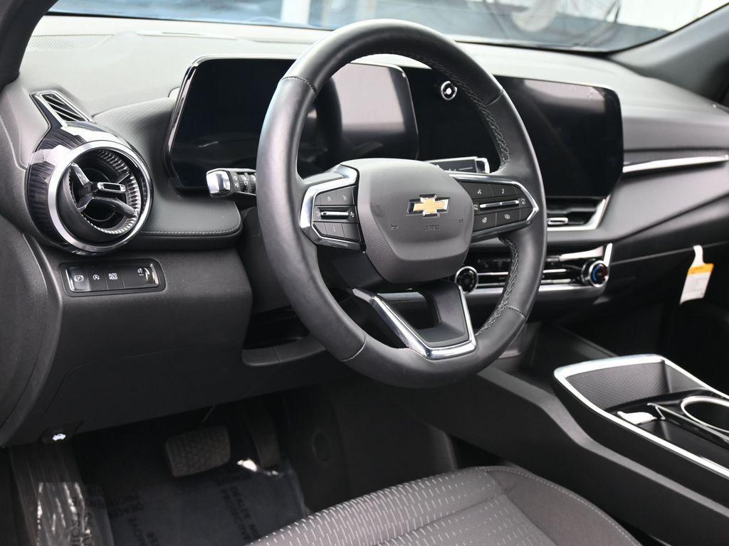 used 2025 Chevrolet Equinox car, priced at $29,650