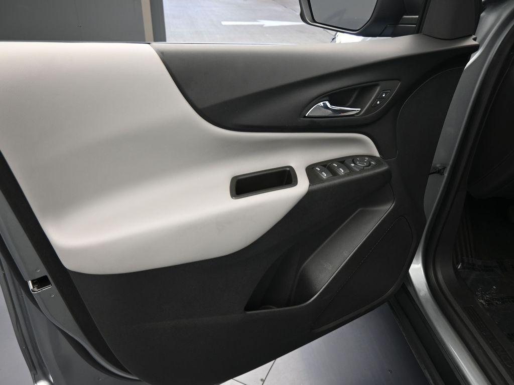 used 2023 Chevrolet Equinox car, priced at $18,695