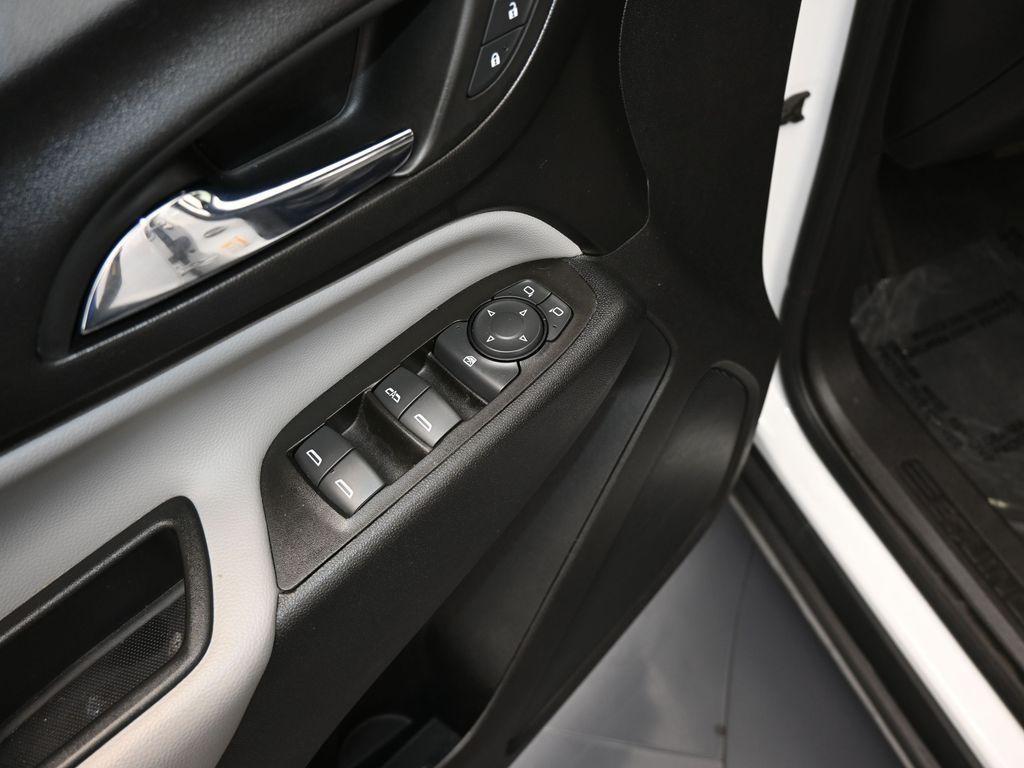 used 2022 Chevrolet Equinox car, priced at $16,299