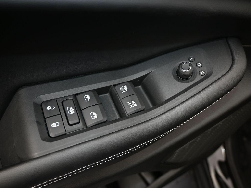 new 2025 Jeep Grand Cherokee L car