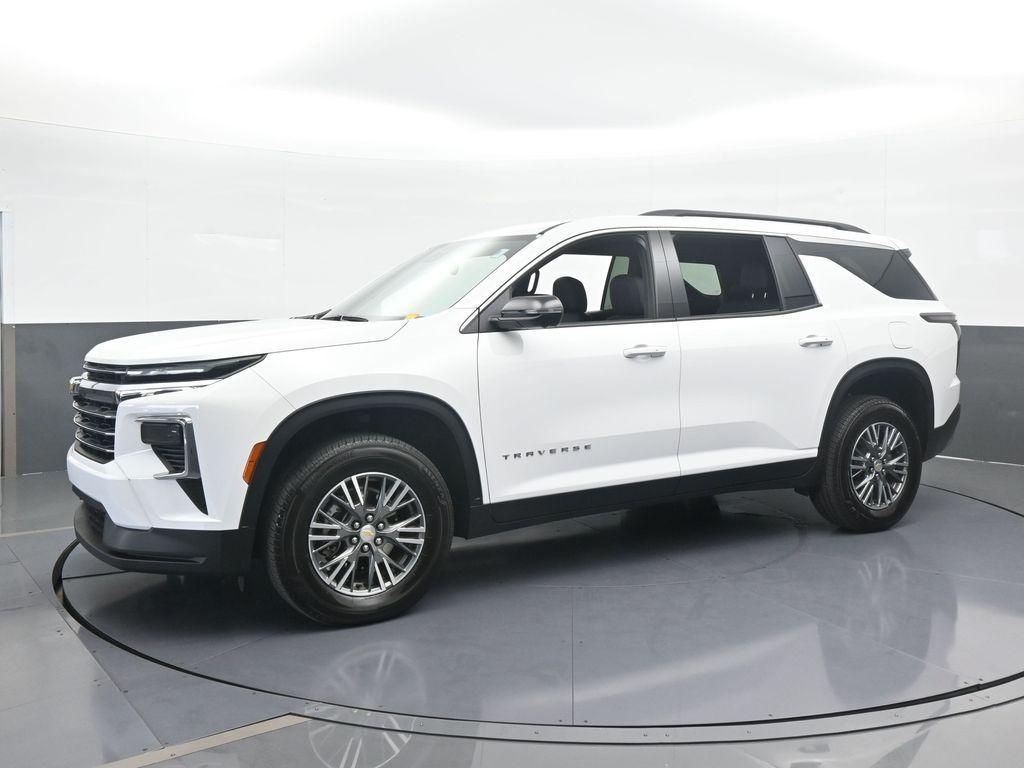 used 2024 Chevrolet Traverse car, priced at $34,843
