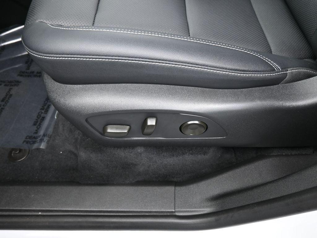used 2024 Chevrolet Traverse car, priced at $34,843
